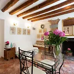 La Castellana Apartment *