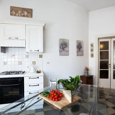 Apartment La Castellana